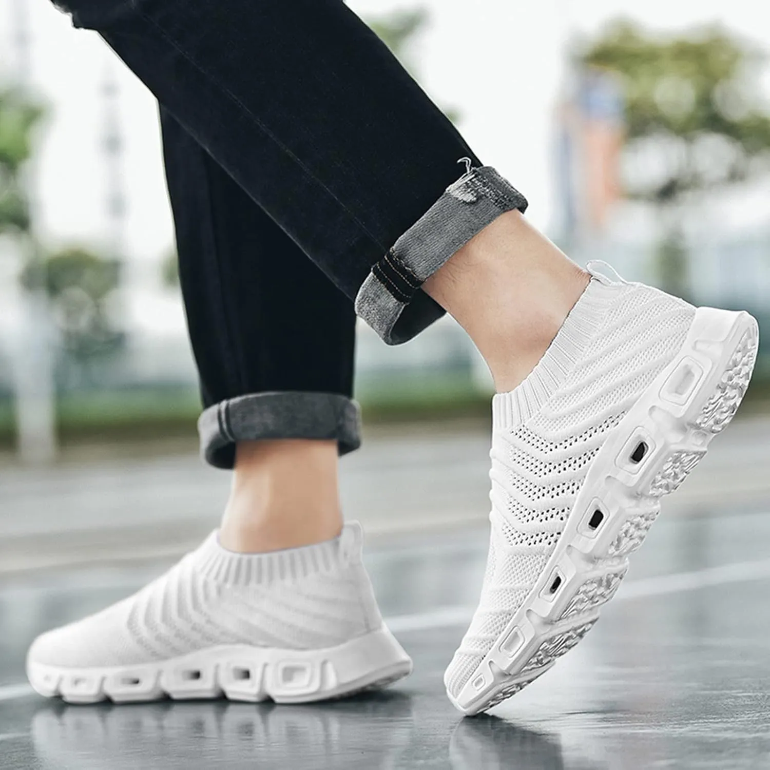 2025 New Men's Hollow Flying Woven Lightweight Breathable Comfortable Decompression Fashion Sneaker Booties for Men