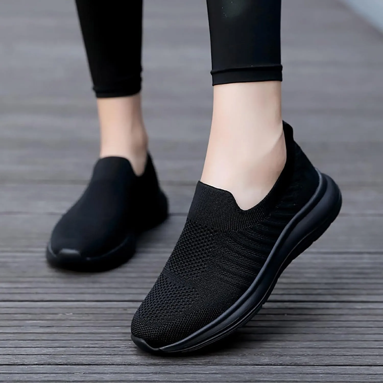Casual Boat Shoes for Women Slip On Air Cushioned Classic Comfort Flat Fashion Tennis Sneakers Non Slip Walking Sports Breathable Comfortable Lightweight Jogging Shoes for Gym Travel