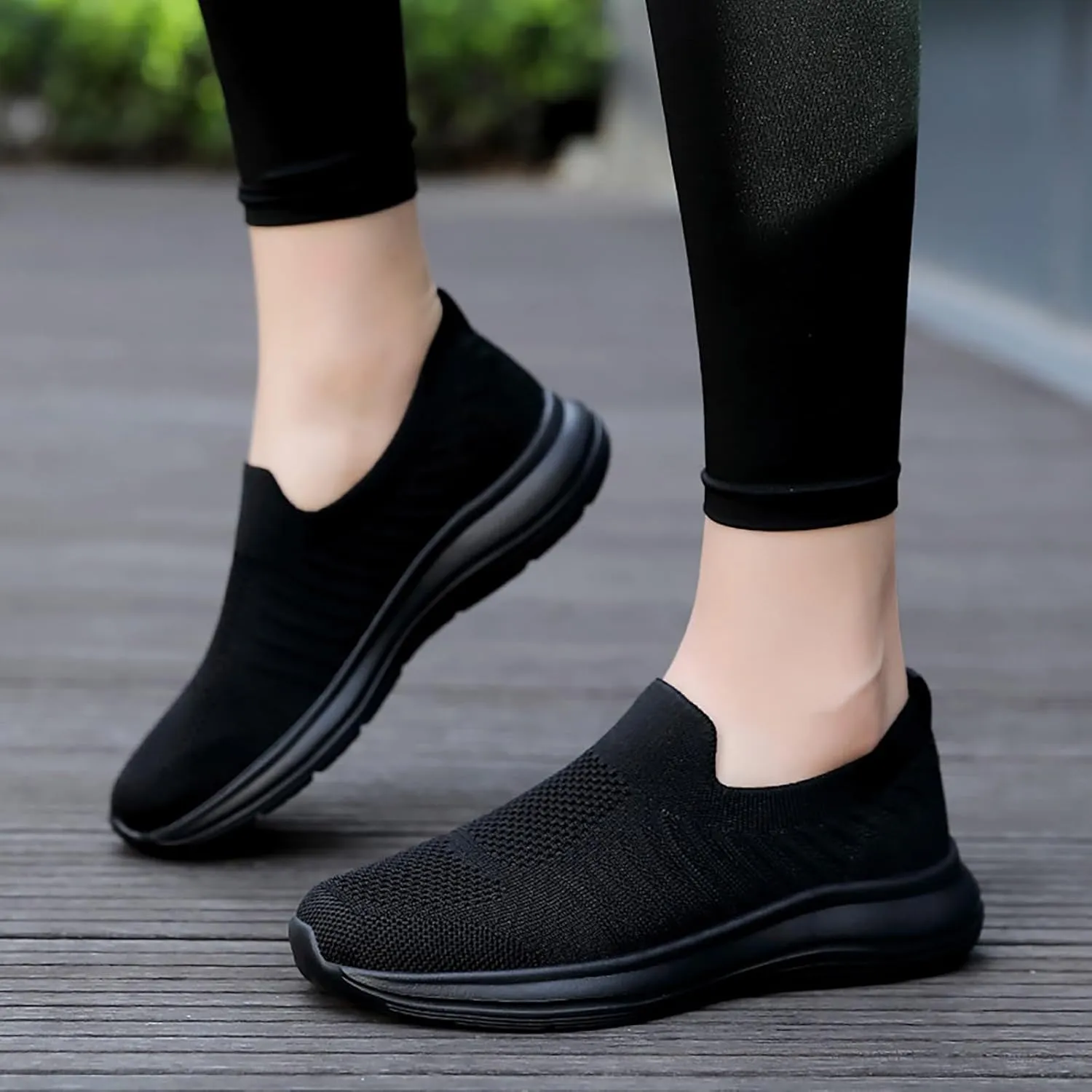 Casual Boat Shoes for Women Slip On Air Cushioned Classic Comfort Flat Fashion Tennis Sneakers Non Slip Walking Sports Breathable Comfortable Lightweight Jogging Shoes for Gym Travel