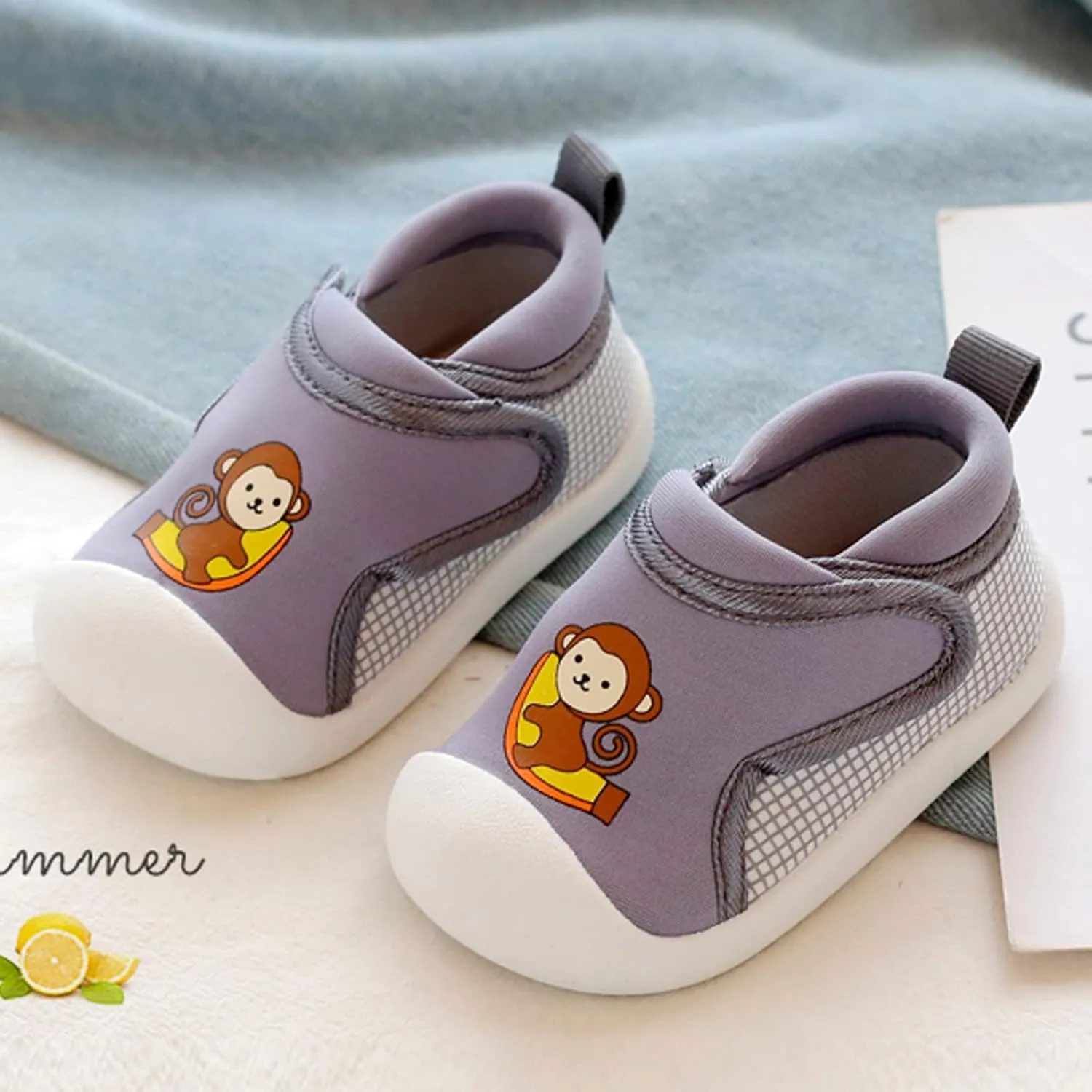 Girls Boys Leisure Shoes Cotton Cloth Cartoon Prints Soft Bottom Breathable Slip On Sport Shoes Non Slip Baby Shoes