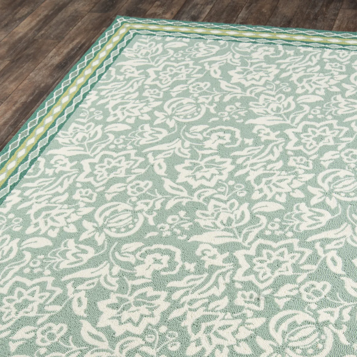 Hampton Court Green All-Weather Indoor/Outdoor Area Rug