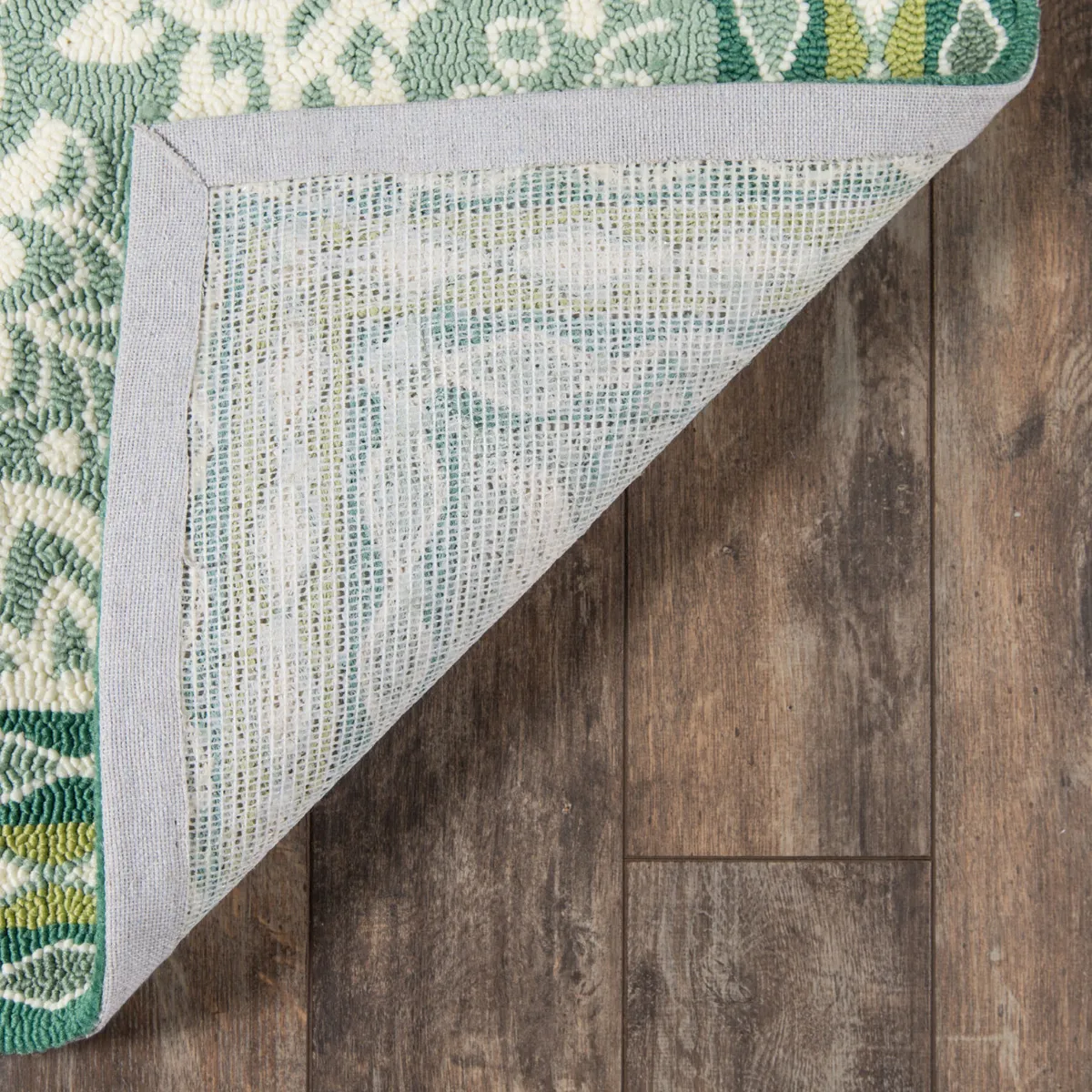 Hampton Court Green All-Weather Indoor/Outdoor Area Rug