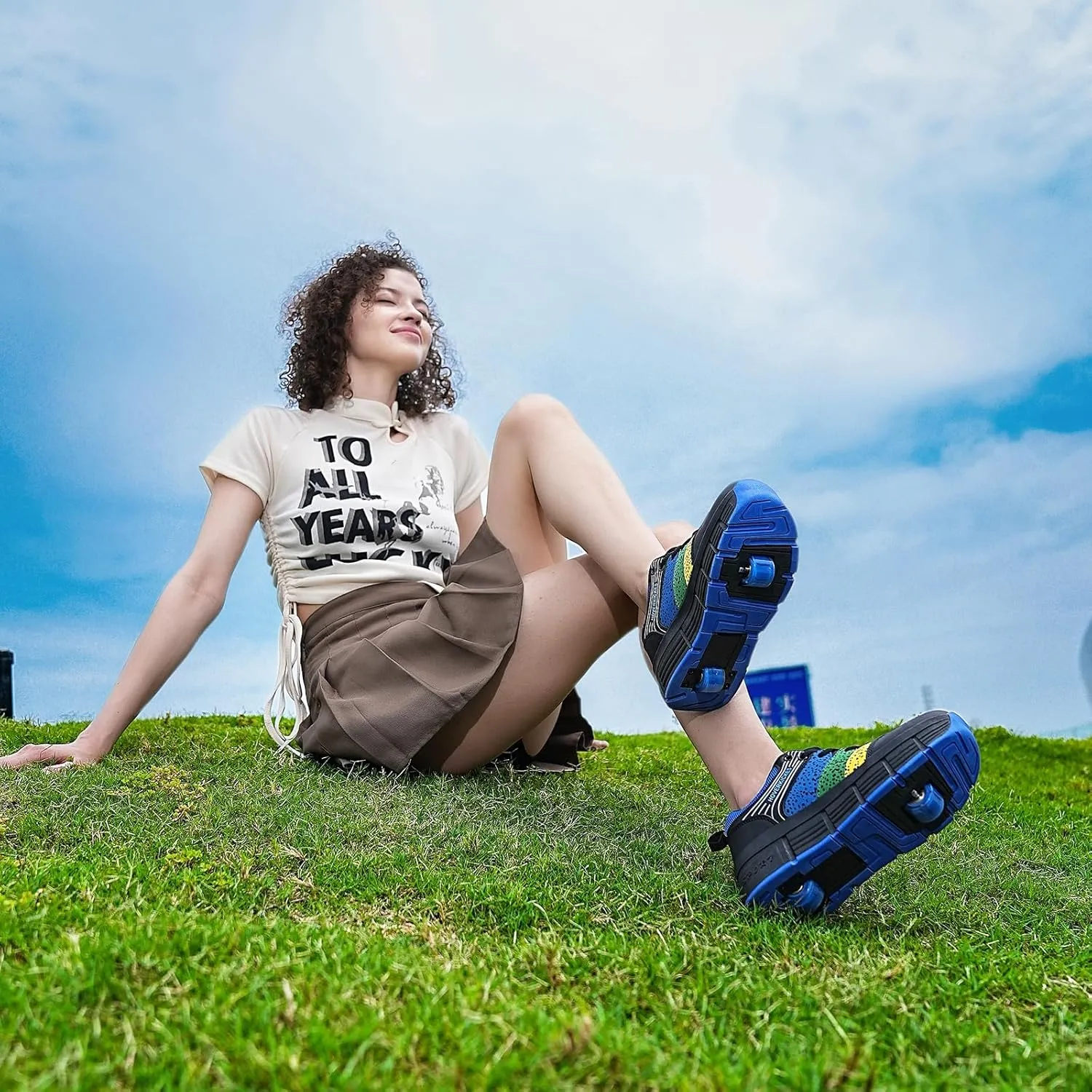 Kids Roller Skate Shoes with Wheels Roller Sneakers for Boys Girls Kids Deformation Wheeled Shoes 