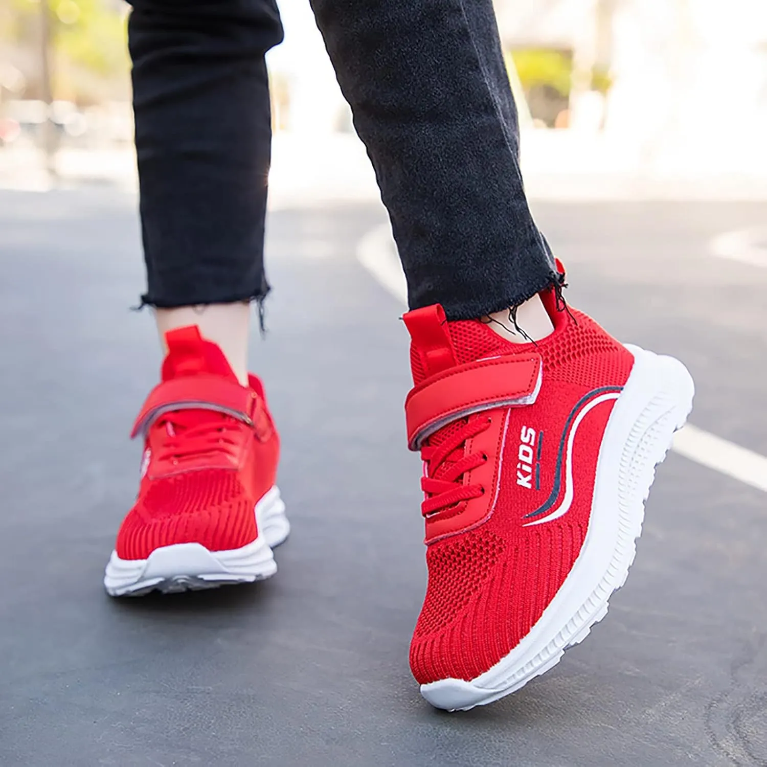 Kids Running Shoes Lightweight Breathable Adjustable Strap Elastic Soft Sole Anti Slip Fashion Athletic Shoes