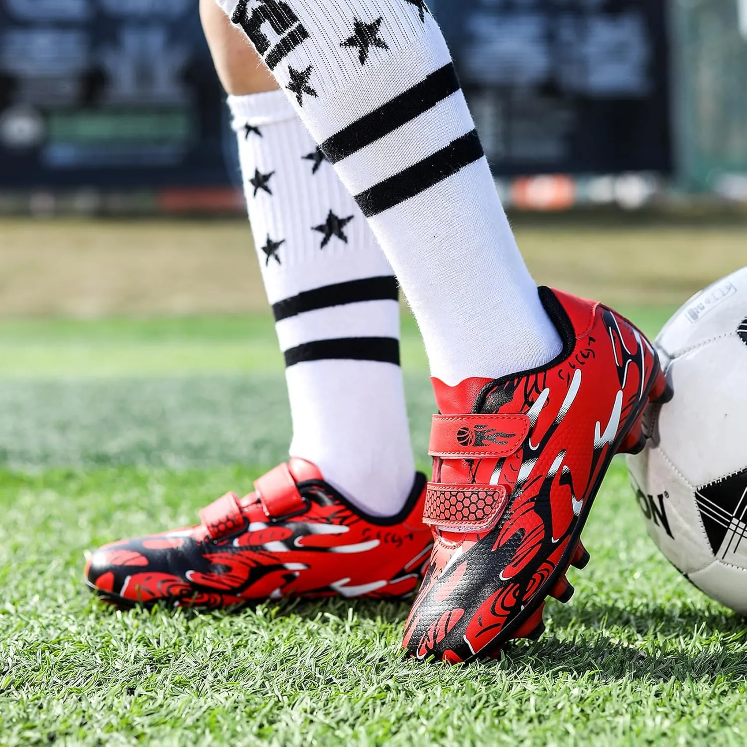 Kids Soccer Cleats Boys Girls Firm Ground Soccer Shoes Youth Professional Athletic Outdoor Football Cleats Shoes