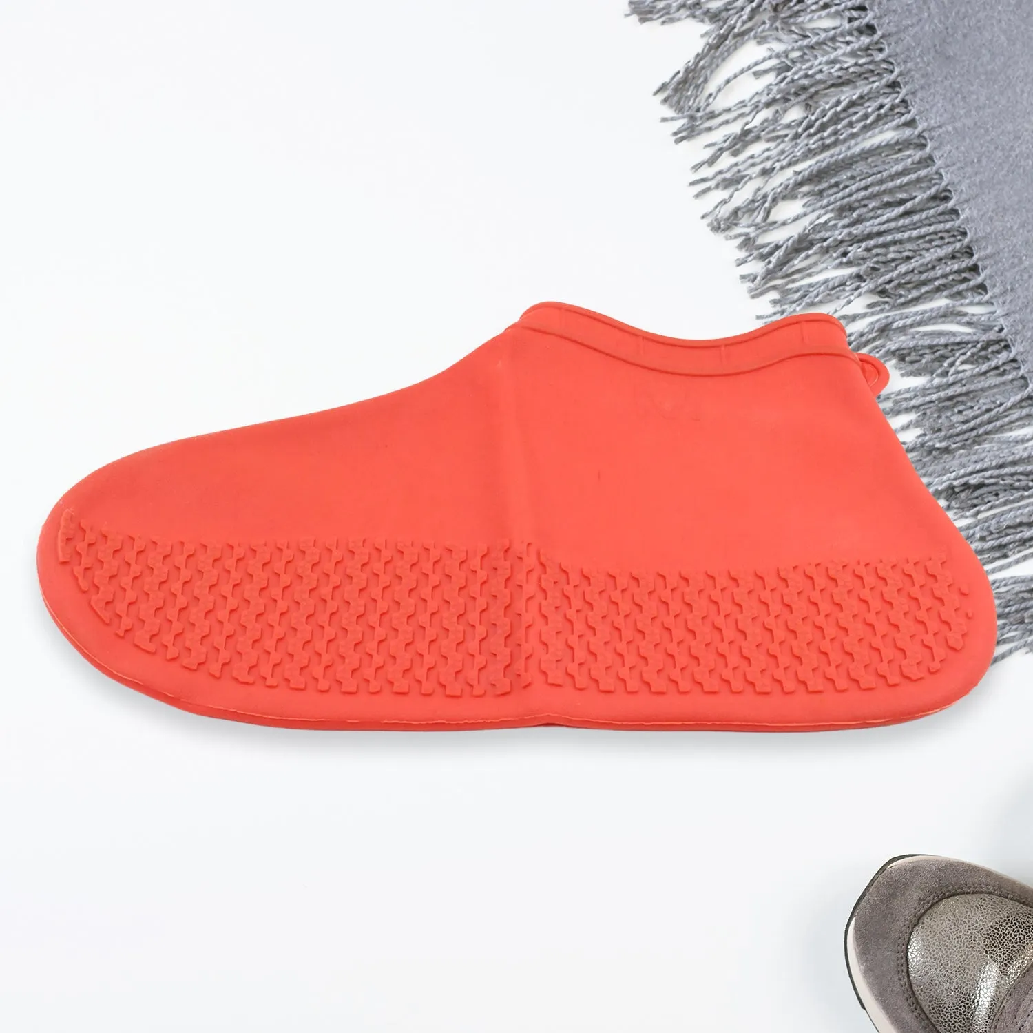 Medium Non-Slip Silicone Reusable Waterproof Boot Covers (1 Pair)