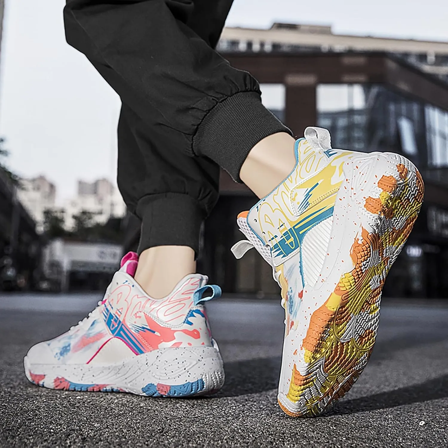 Men's Basketball Shoes No-Slip Breathable Outdoor Shoes Women's Fashion Graffiti Training Shoes