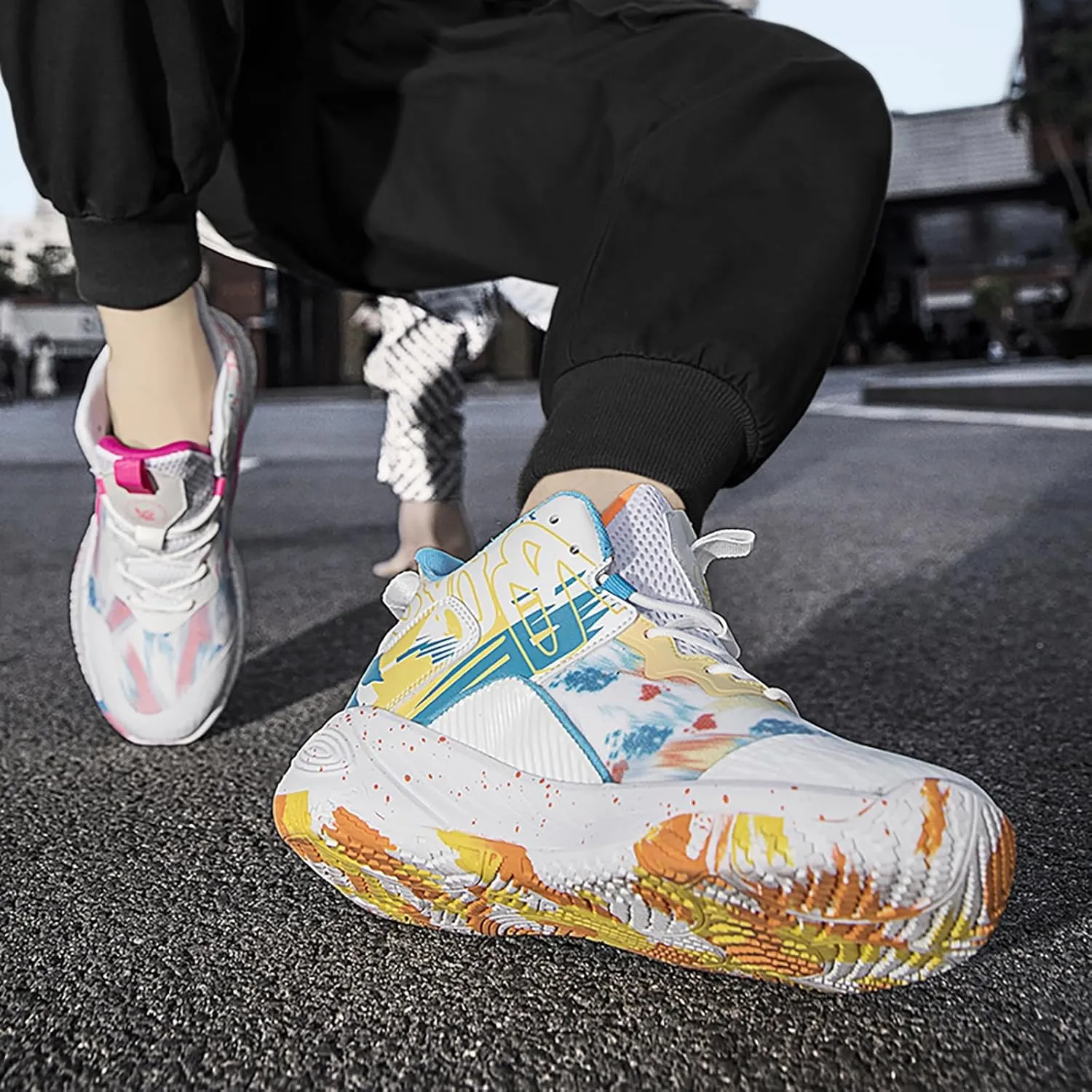 Men's Basketball Shoes No-Slip Breathable Outdoor Shoes Women's Fashion Graffiti Training Shoes