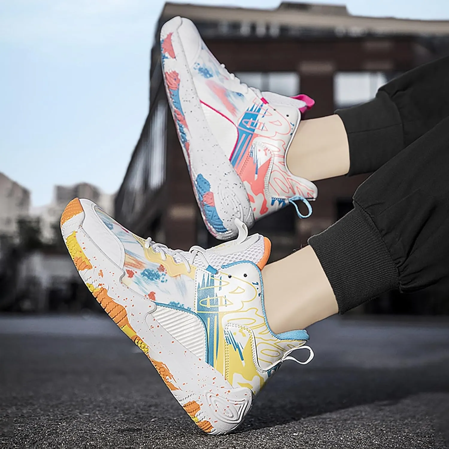 Men's Basketball Shoes No-Slip Breathable Outdoor Shoes Women's Fashion Graffiti Training Shoes