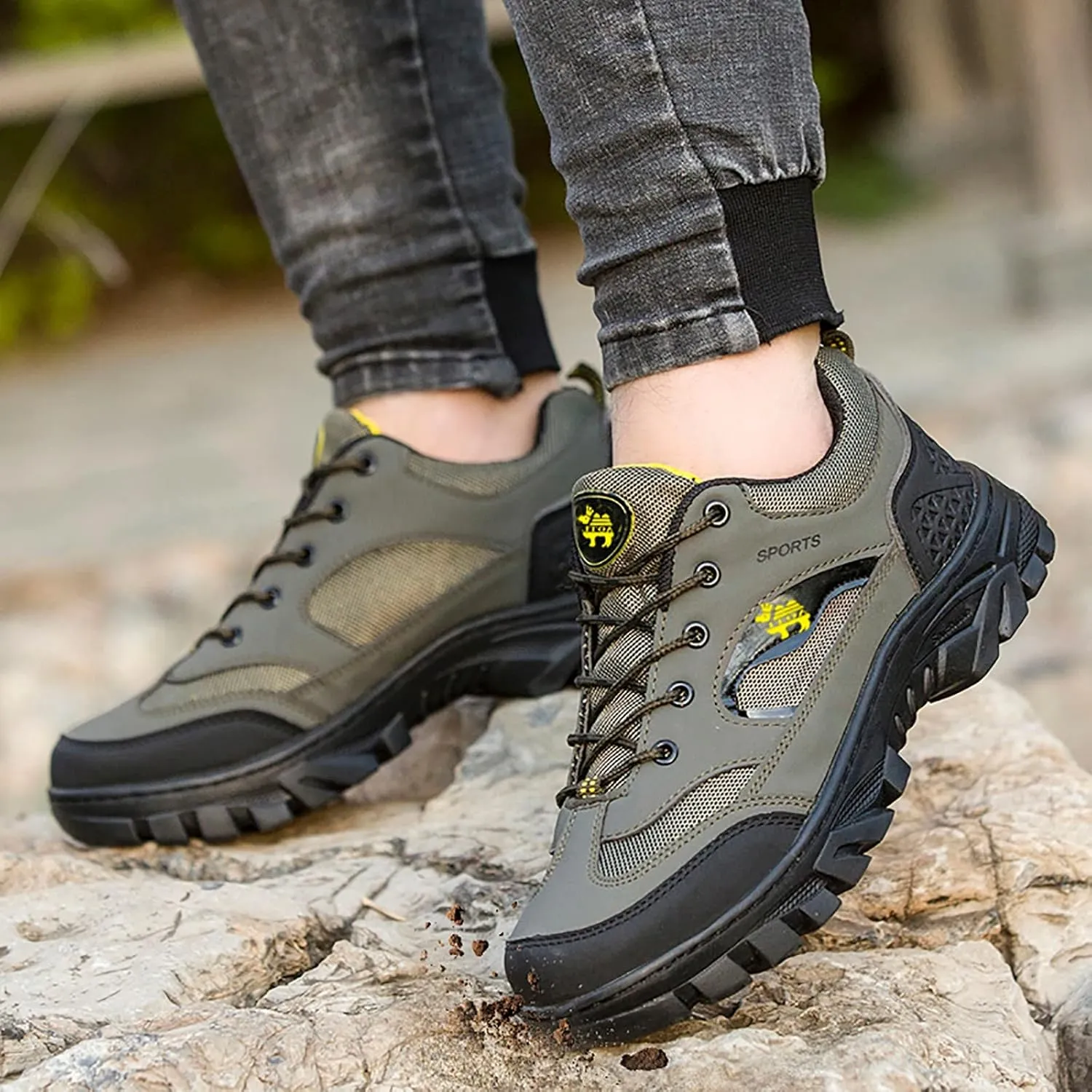 Men's Fashion Sneakers White Mens Shoes Men's Casual Sneakers Mesh Breathable Walking Shoes Mens Walking Shoes