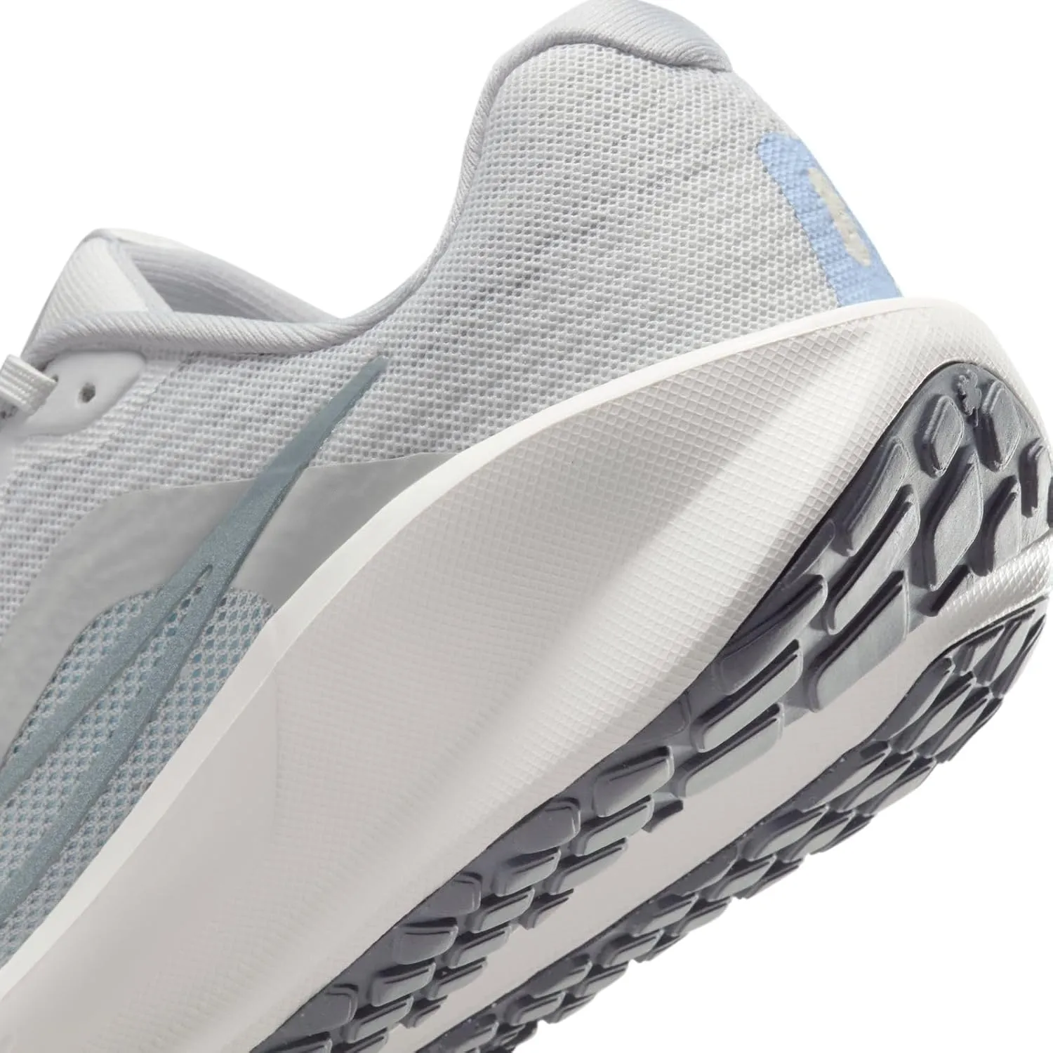Nike Downshifter 13 Women's Road Running Shoes (FD6476-006, Photon Dust/Light Smoke Grey)