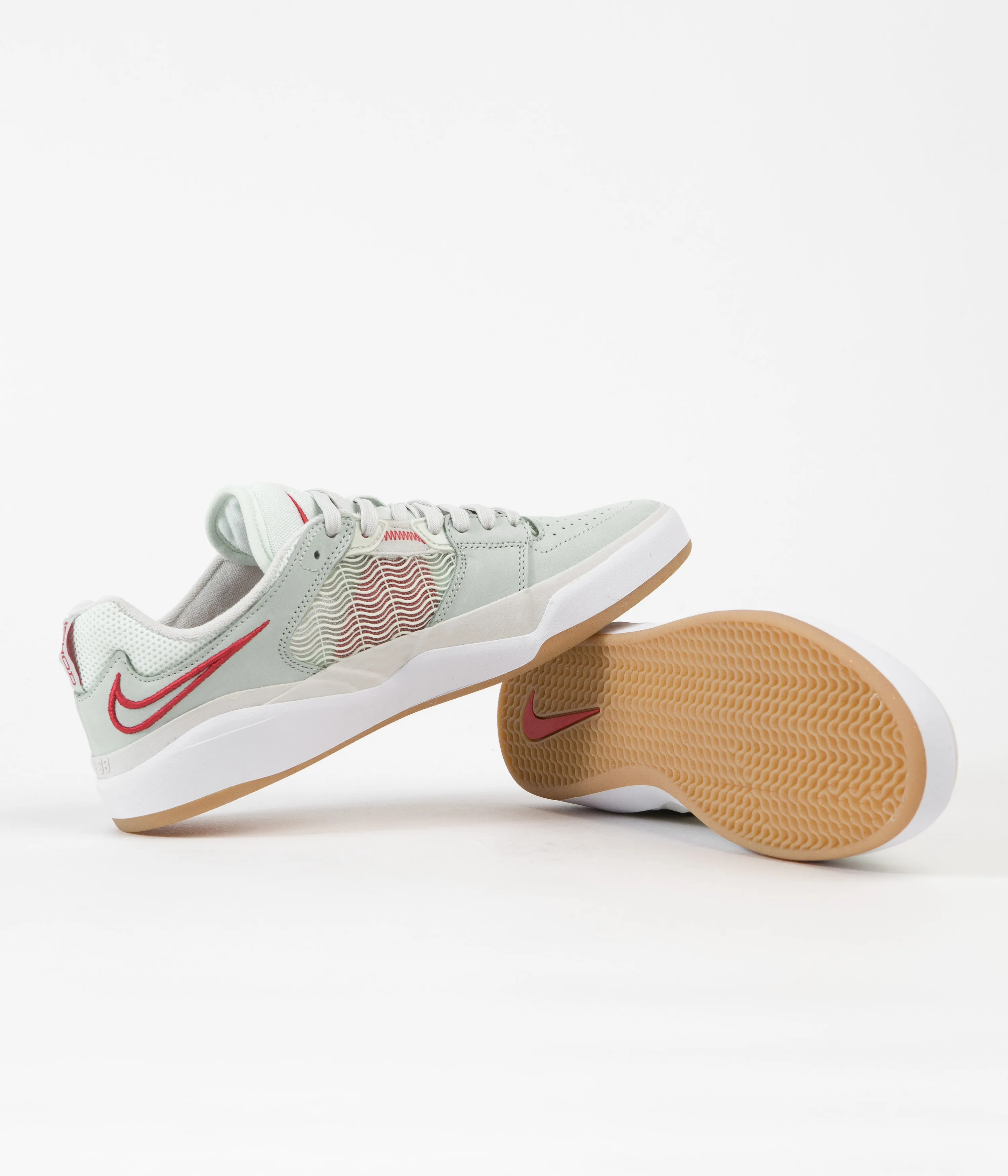 Nike SB Ishod Premium Shoes - Seafoam / University Red - Barely Green