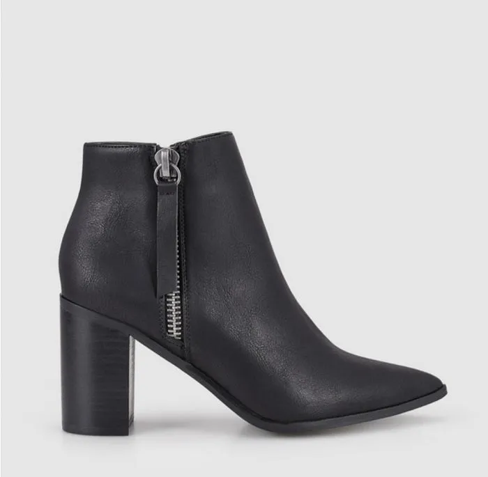 Oscar  Boot