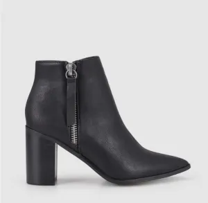 Oscar  Boot