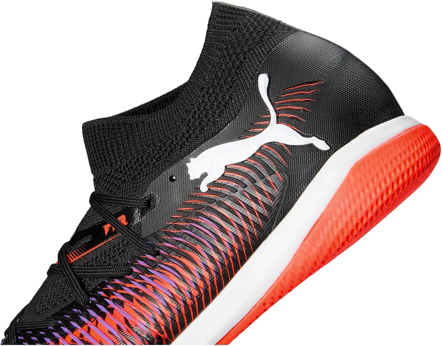 PUMA Men's Future 8 Match Indoor Trainer Soccer Shoes Sneaker