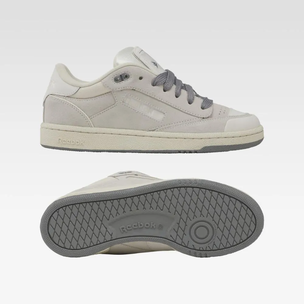 Reebok Footwear Women Club C Bulc Shoes CHALK/ALABAS/PUGRY5