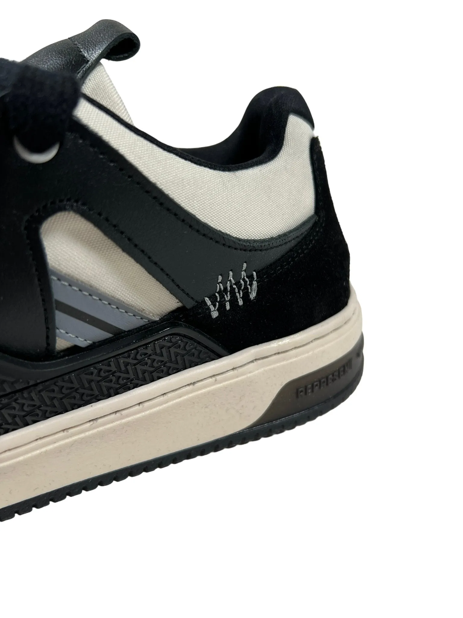 Represent M12068-37 Bully Leather Black