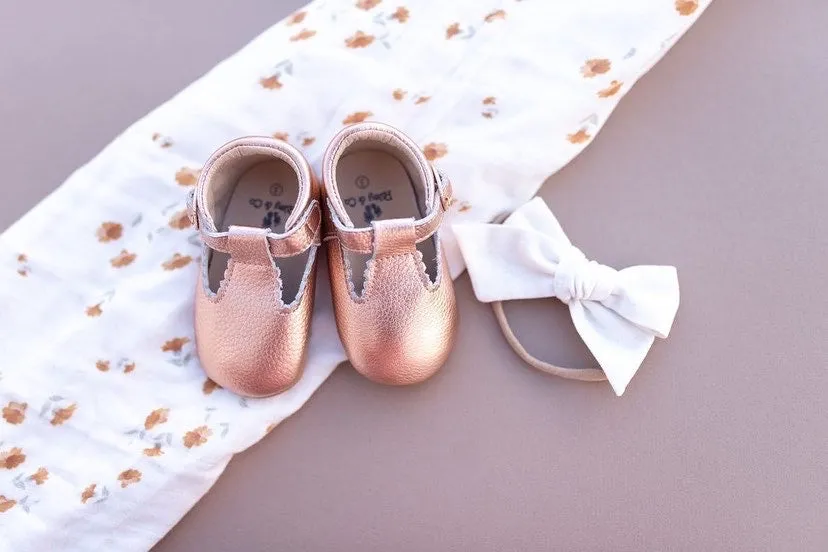 Riley T-Straps - Rose Gold Scalloped