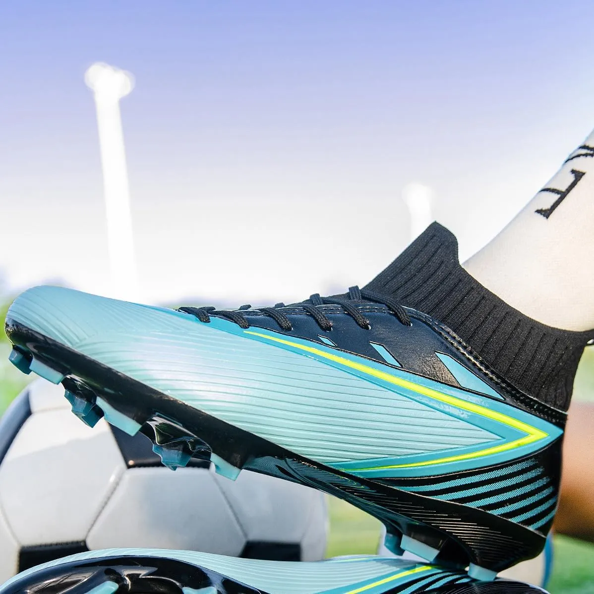 Unisex's Fashion Sports High-Top FG Trainers Cleats Football Sneakers Long Studs AG Soccer Shoes