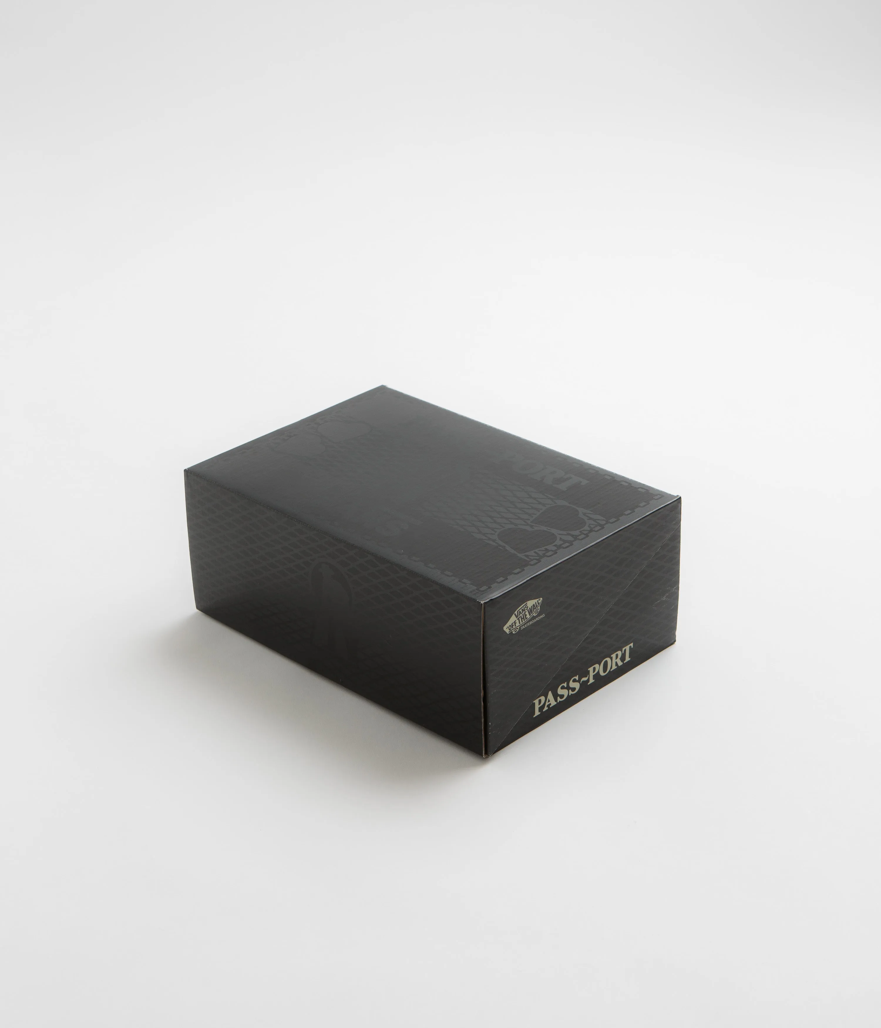 Vans Skate Half Cab Shoes - (Pass Port) Black