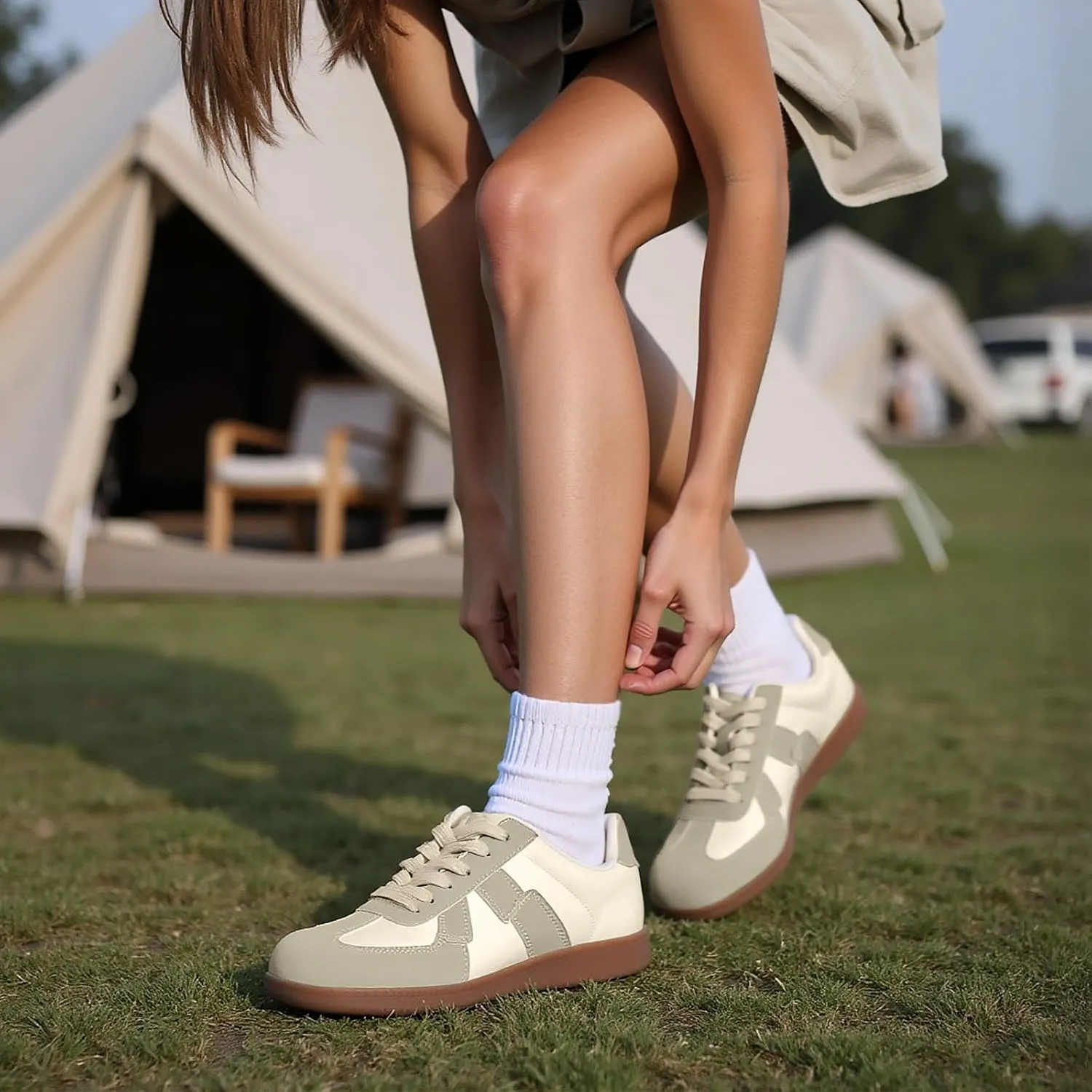 Womens Fashion Sneakers Casual Retro Walking Shoes Comfortable Lace-Up Skate Shoes with Arch Support