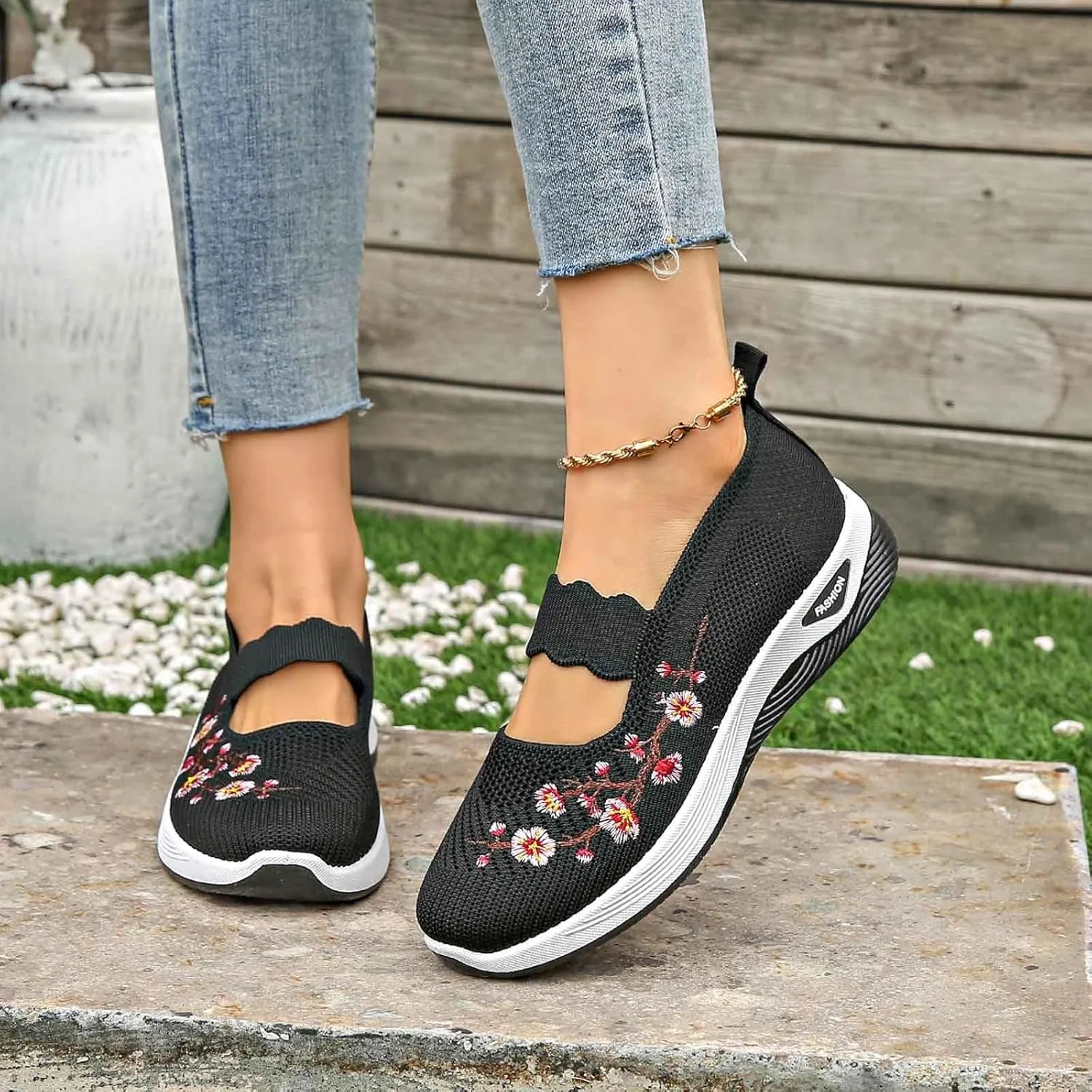 Women's Knitted Mesh Flat Loafers Slip-On Breathable Comfortable Low Top Sport Shoes Fashion Casual Basketball Shoes