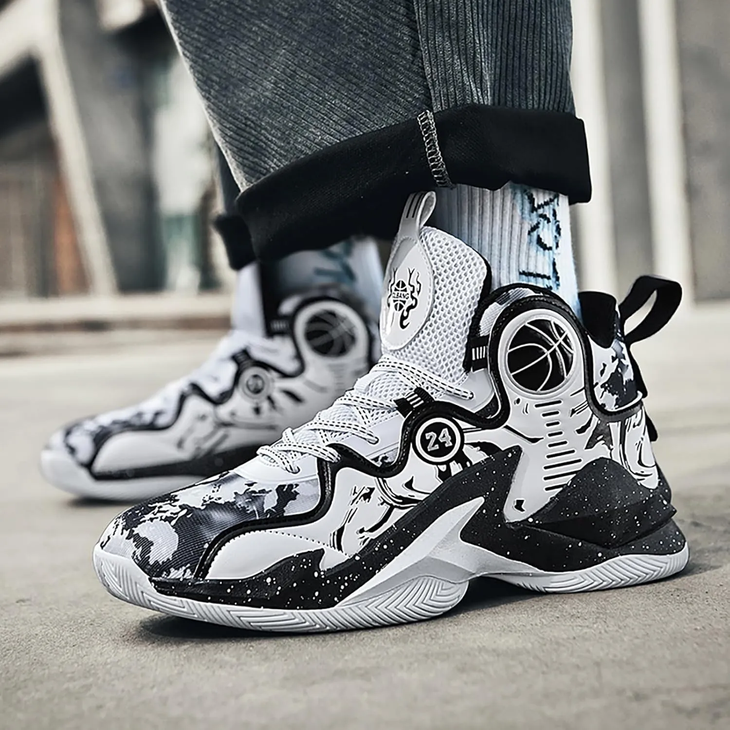 Women's Men's Basketball Shoes No-Slip Breathable Outdoor Shoes Fashion Graffiti Training Shoes